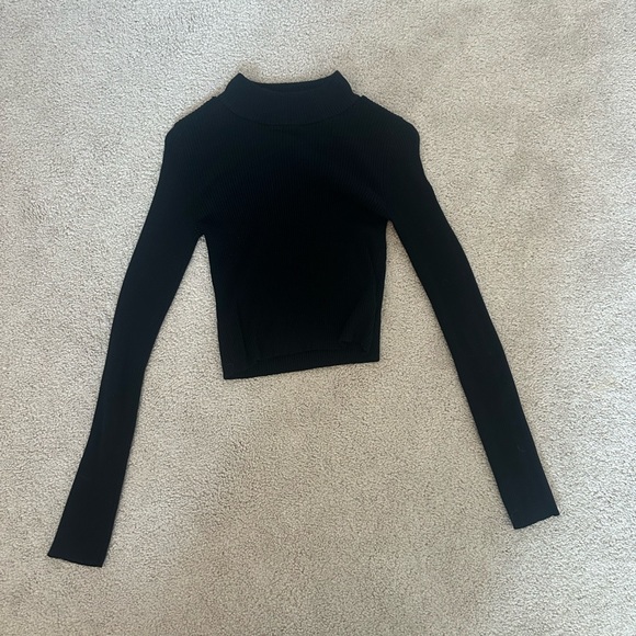 Express S Ribbed Cropped Long Sleeve - Picture 1 of 1